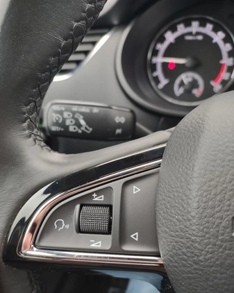 Skoda Octavia cena 48700 przebieg: 167342, rok produkcji 2018 z Olsztyn małe 277